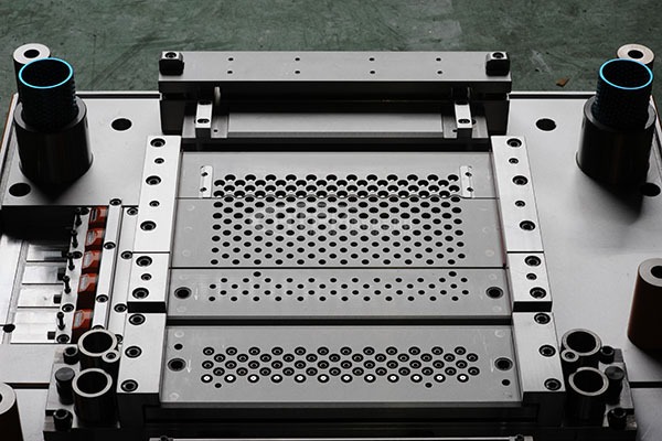 25/22- 3/8. 24 sıra kalıp